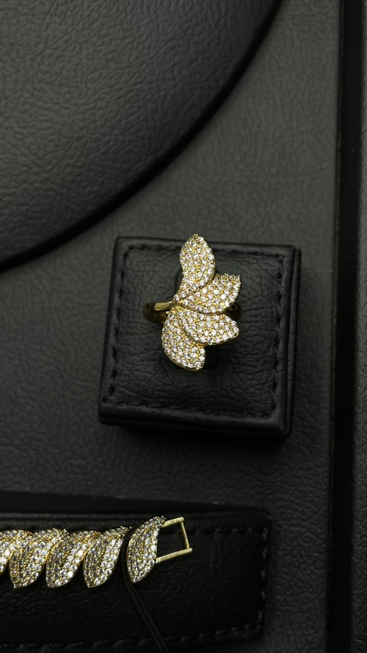 Exclusive Gold Zircon Jewelry Set for Special Occasions