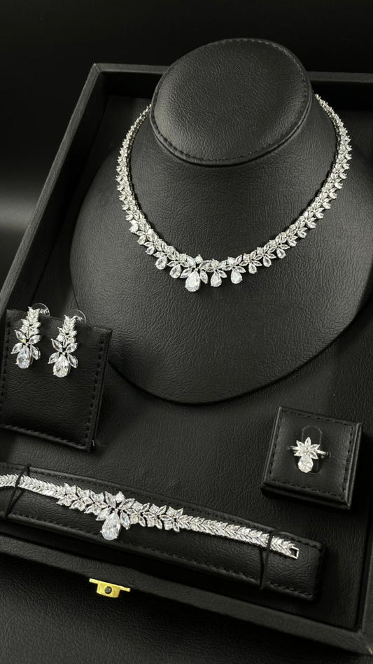Royal Zircon Jewellery Set