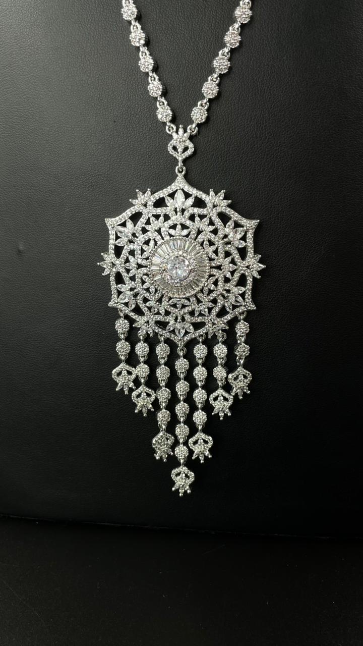 Elysian Long Chain Necklace Set