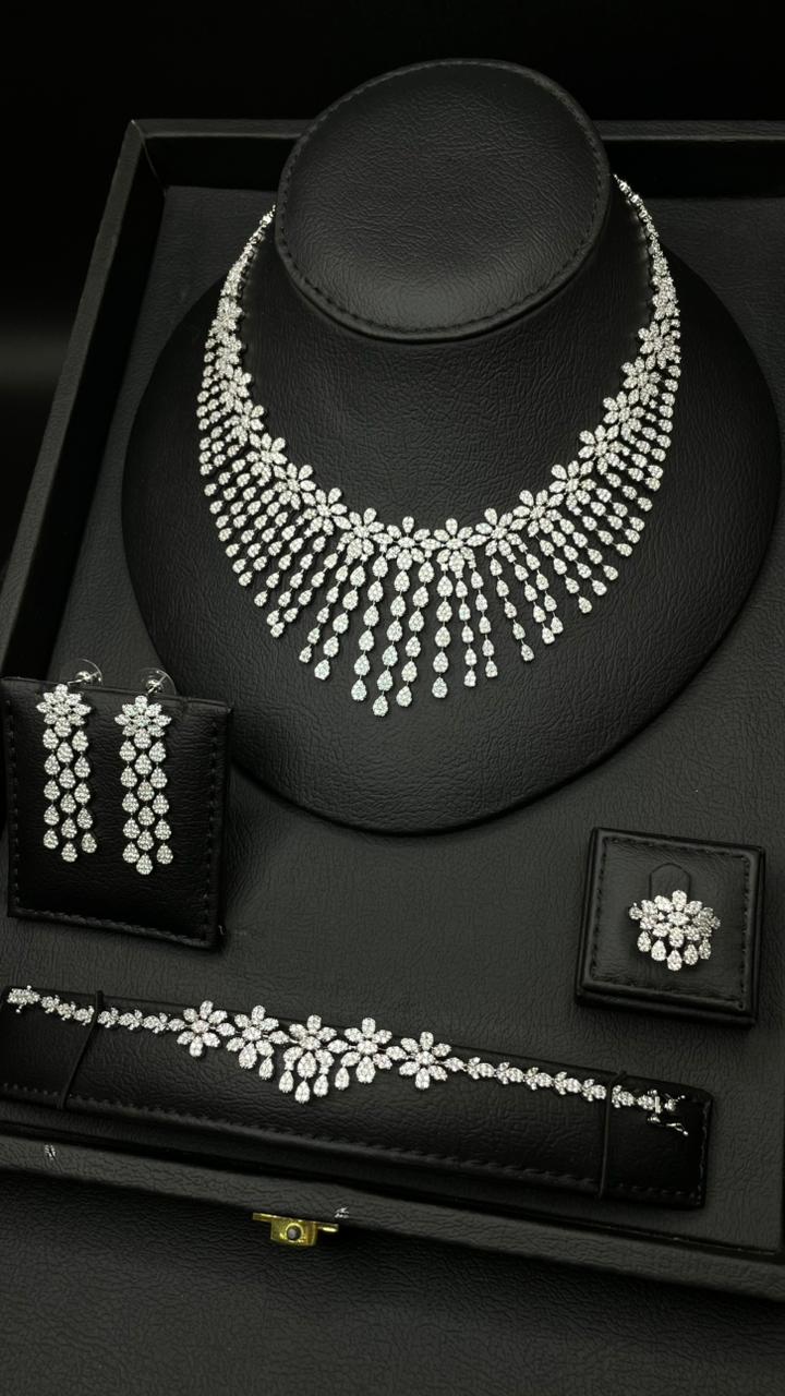 Imperial Sparkle Jewelry Set