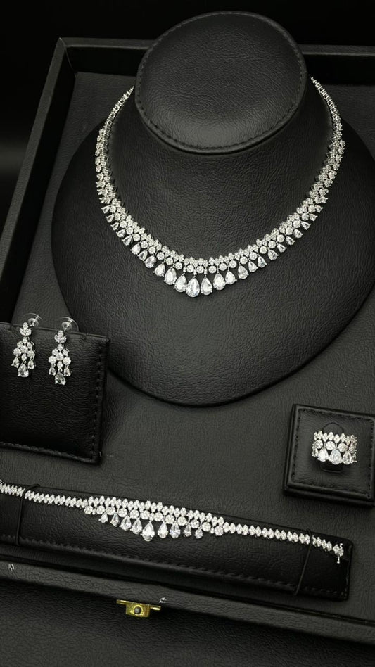Majestic Glow Jewelry Set