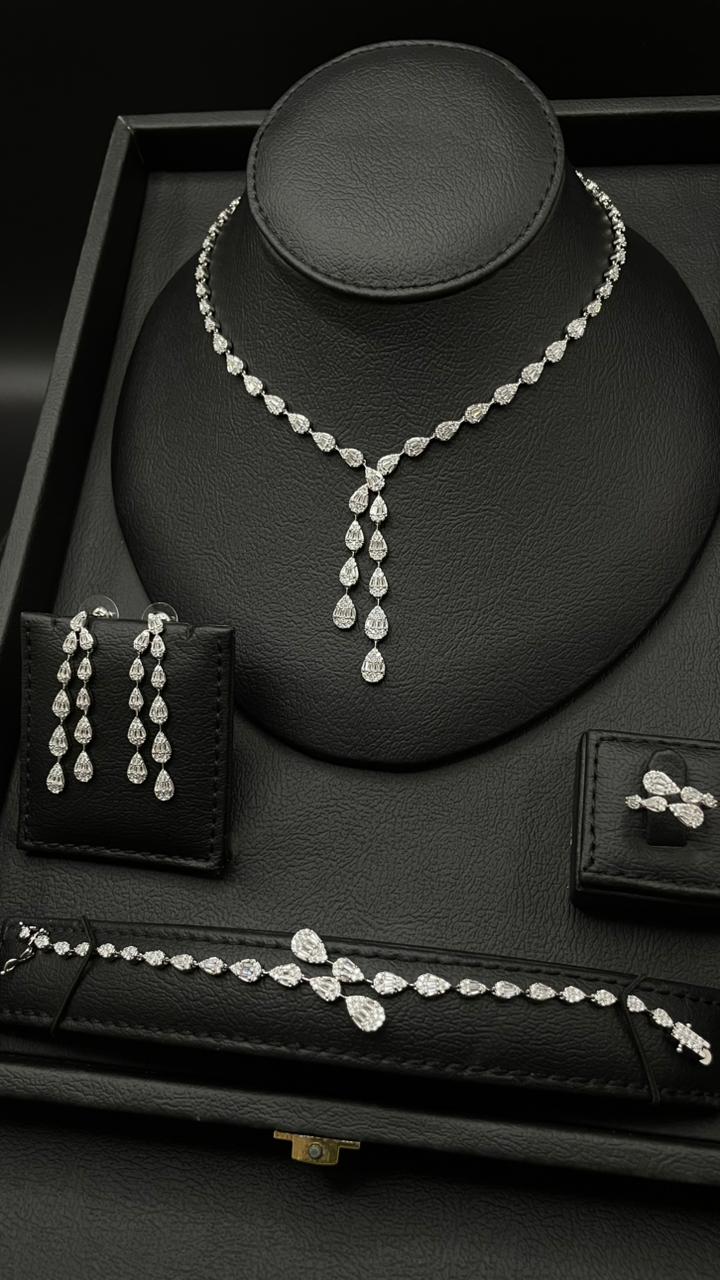 Luxury Zircon Set