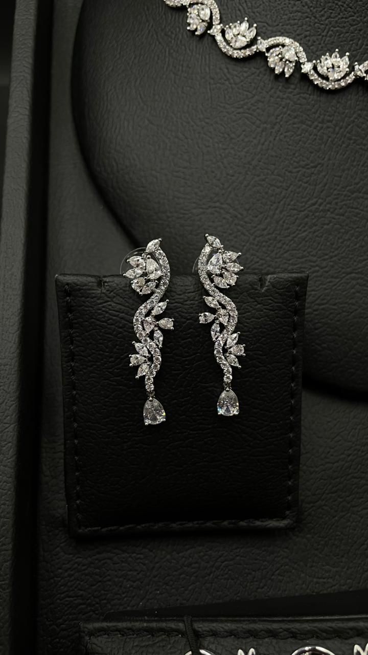 The Essence of Luxury set