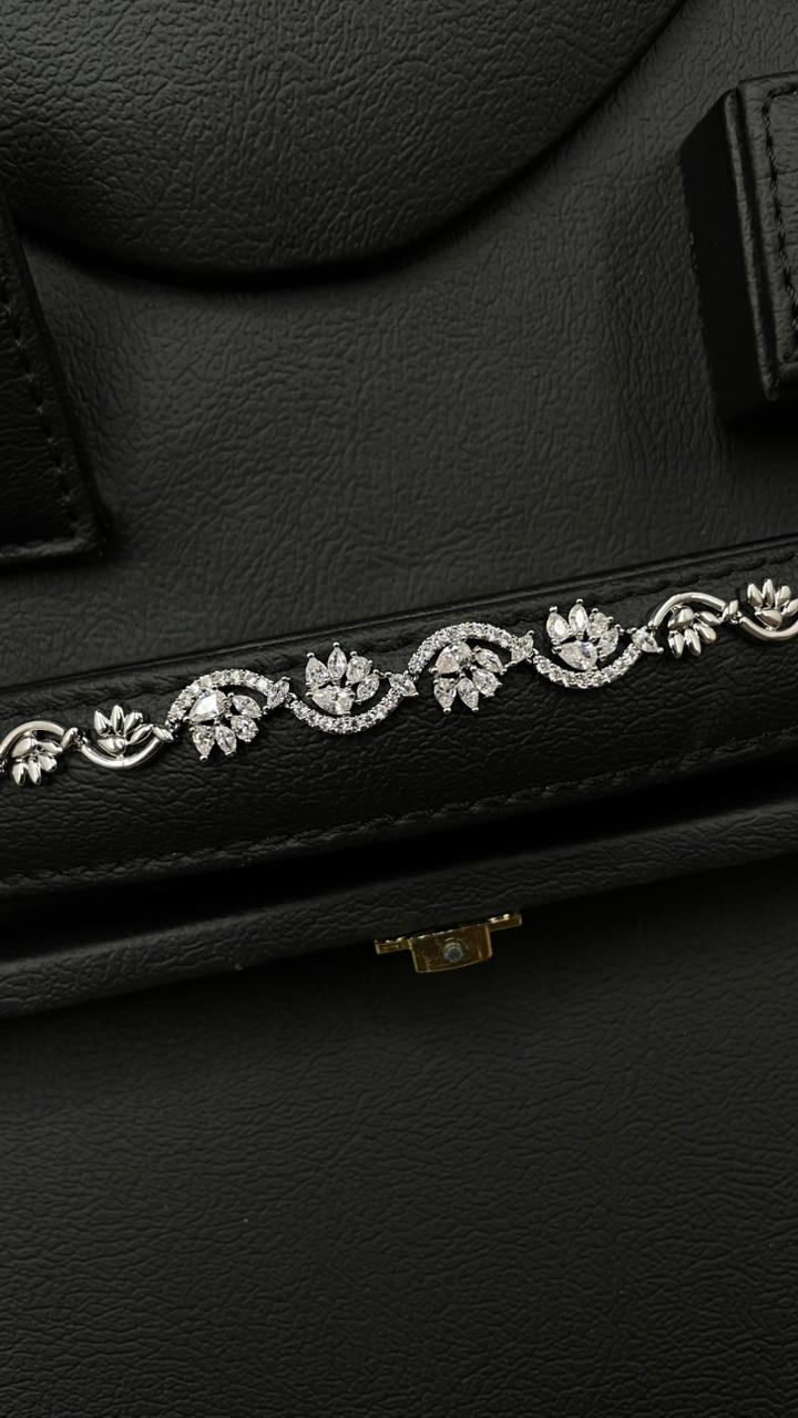 The Essence of Luxury set
