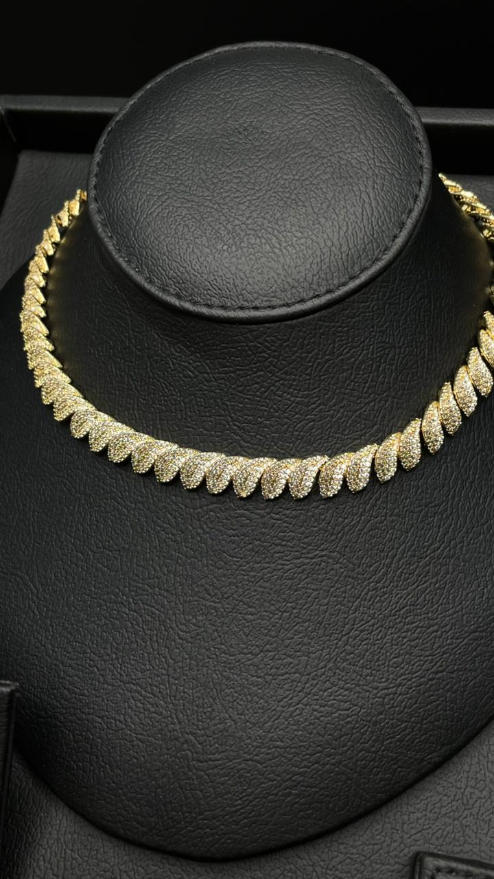 Exclusive Gold Zircon Jewelry Set for Special Occasions