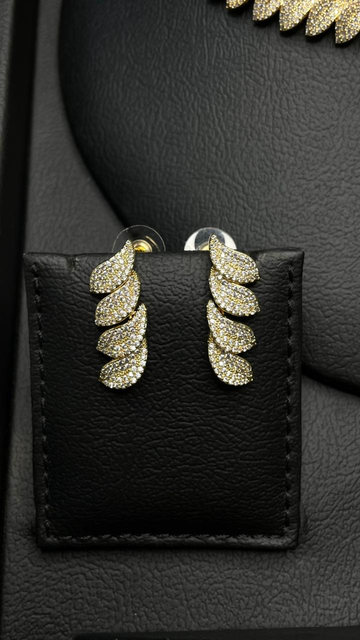 Exclusive Gold Zircon Jewelry Set for Special Occasions