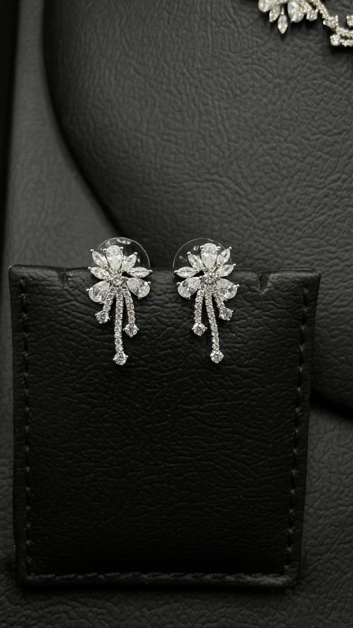 Unique Rhodium-Plated Zircon Jewelry Set ✨💎