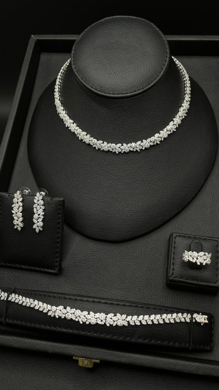 Elegant Rhodium-Plated Zircon Jewelry Set