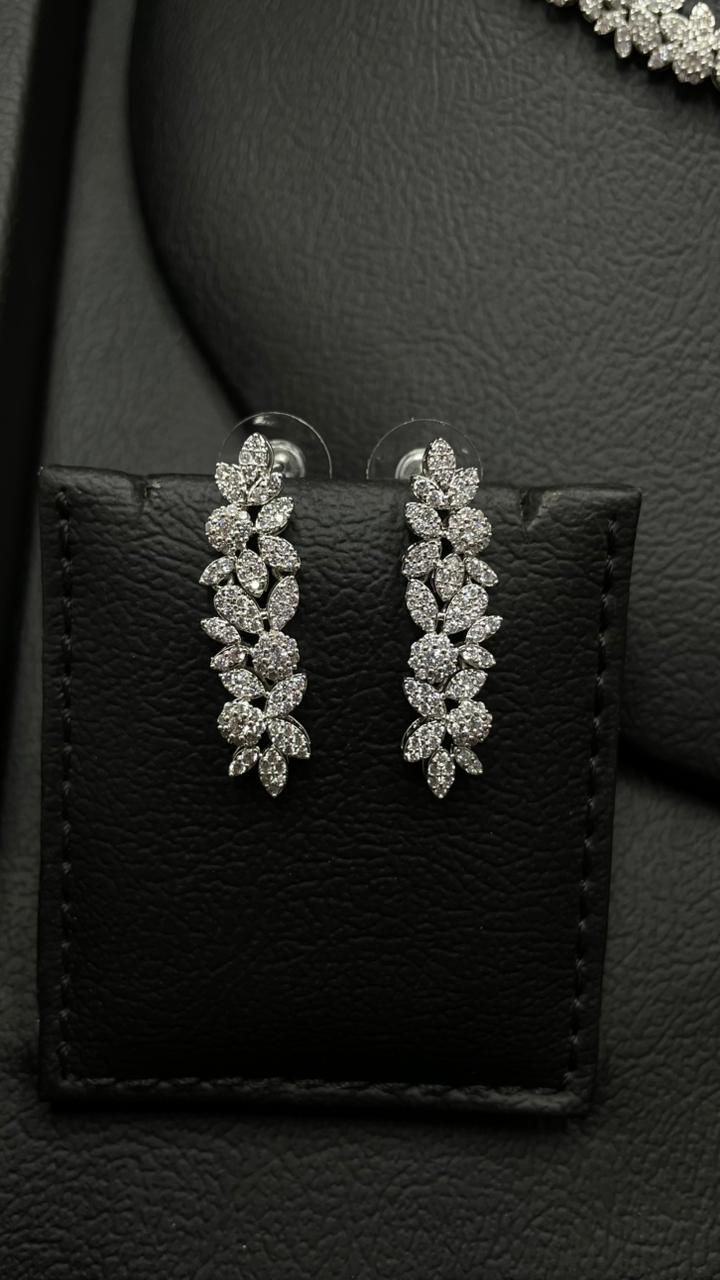 Elegant Rhodium-Plated Zircon Jewelry Set