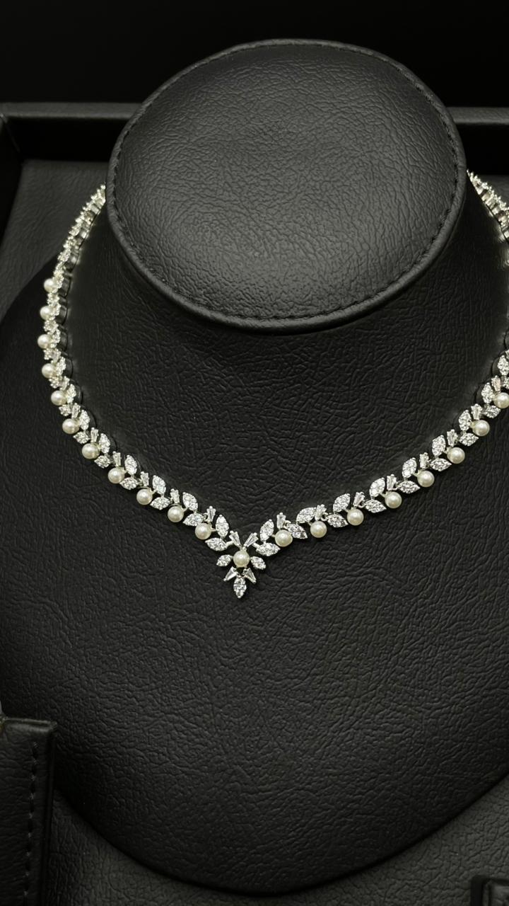 Elegant Pearl & Zircon Jewelry Set