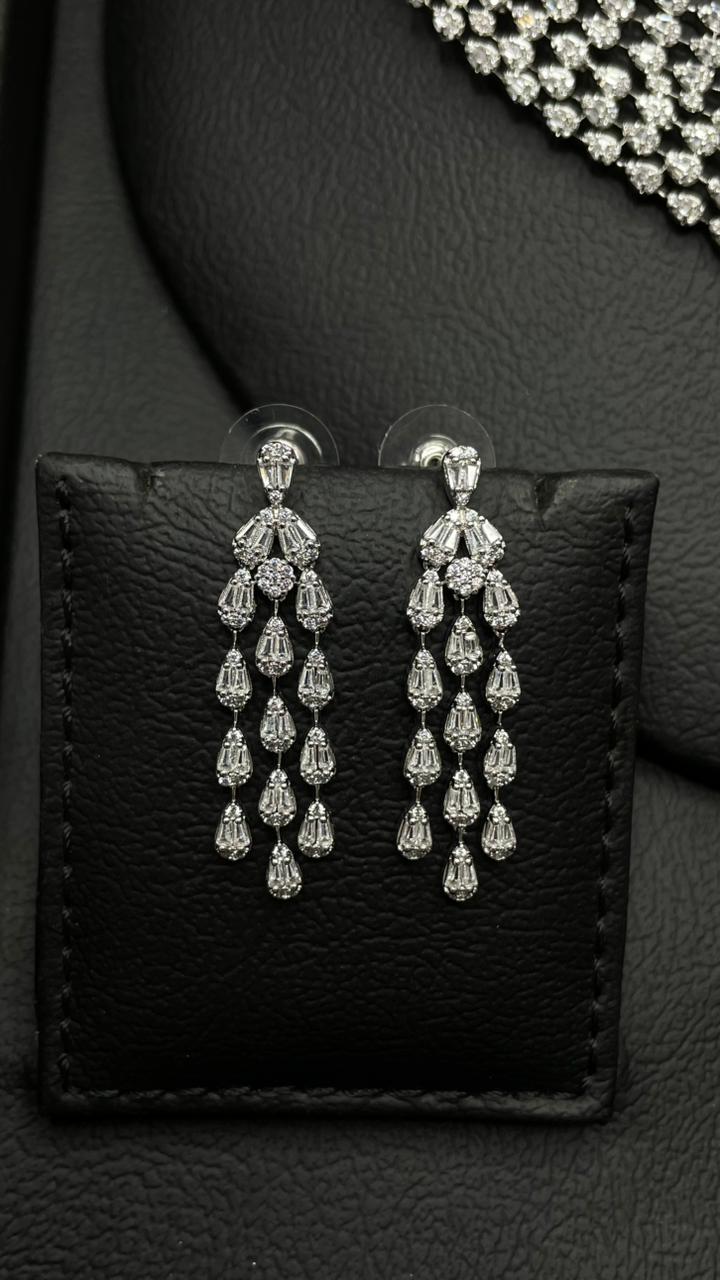 Luxury Rhodium-Plated Zircon Jewelry Set