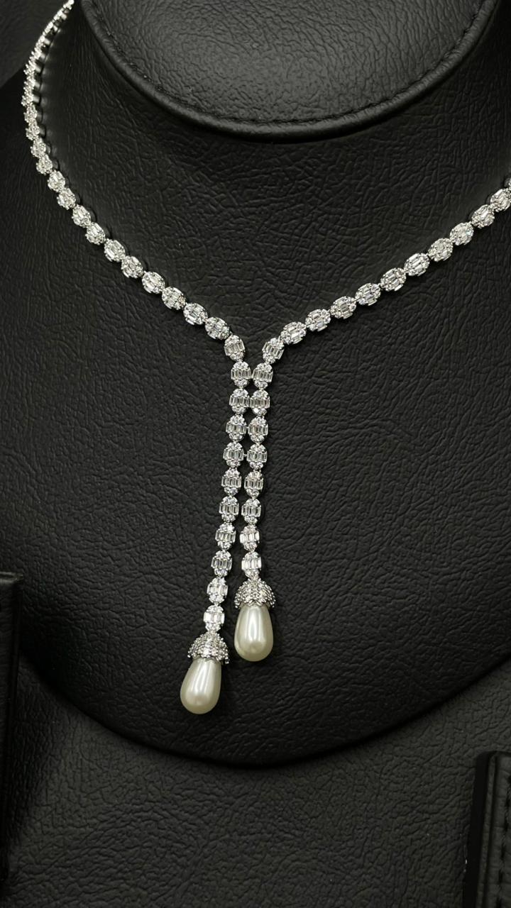 Elegant Zircon Pearl Set
