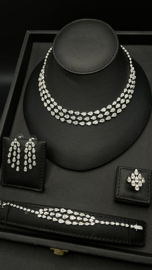 Exclusive Luxury Zircon Set