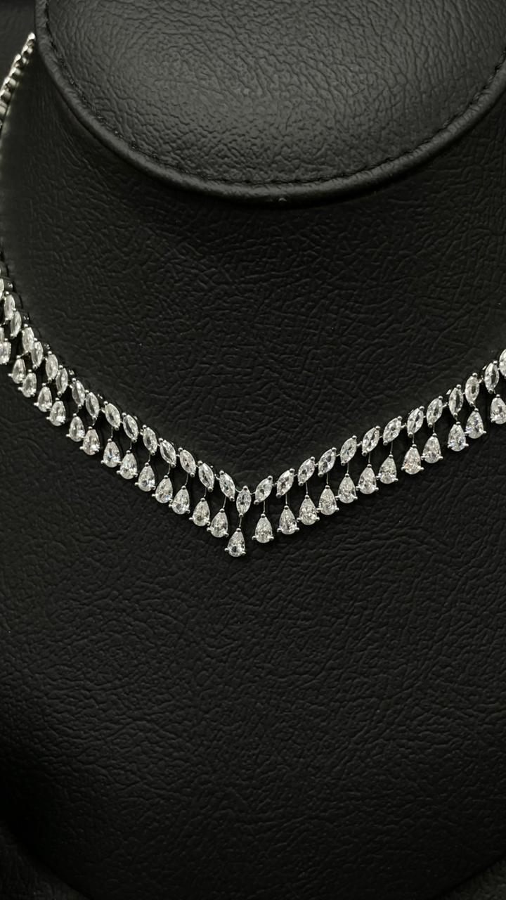 Elegant Modern Zircon Set