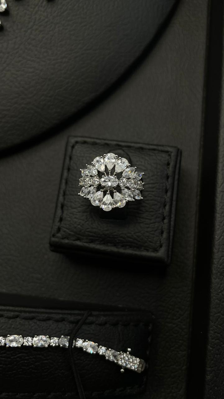 Luxury Rhodium-Plated Zircon Jewelry Set