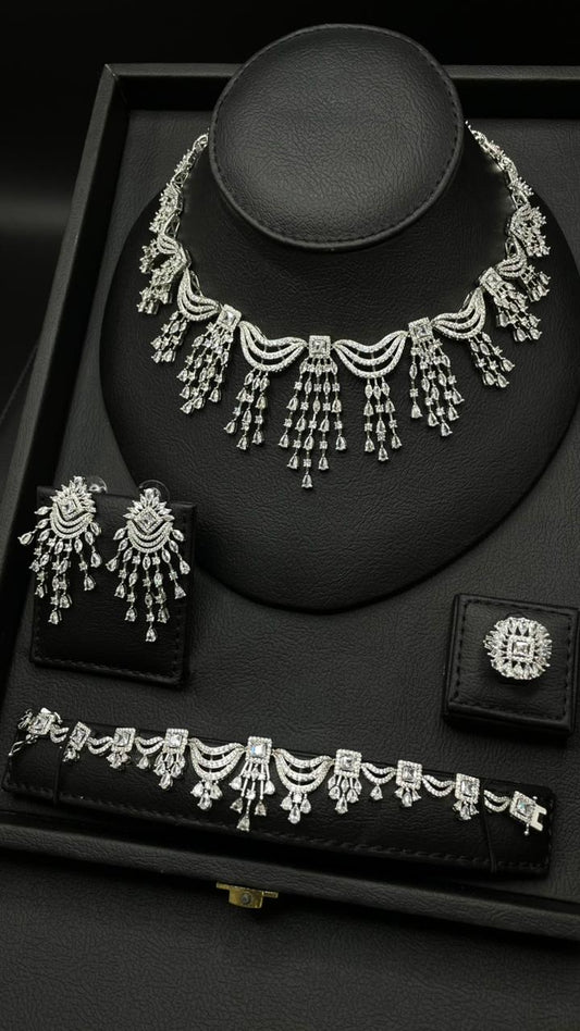 Luxury Rhodium-Plated Zircon Jewelry Set