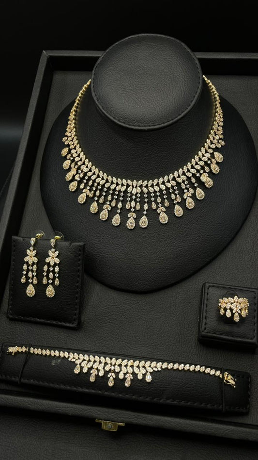 Luxury Gold-Plated Zircon Jewelry Set – New Design  Description: