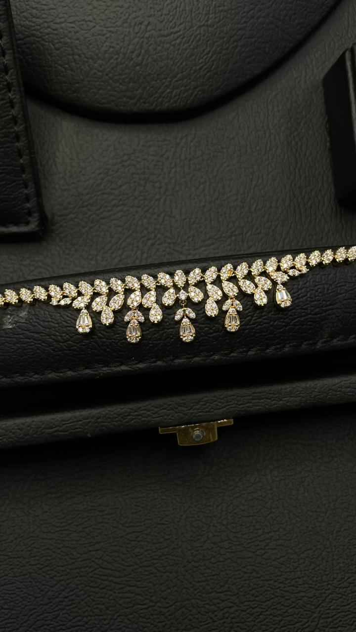 Luxury Gold-Plated Zircon Jewelry Set – New Design  Description: