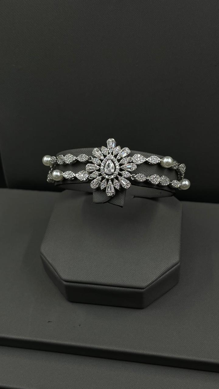 Luxury Rhodium-Plated Zircon & Pearl Jewelry Set