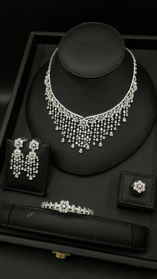 Luxury Rhodium-Plated Zircon Jewelry Set