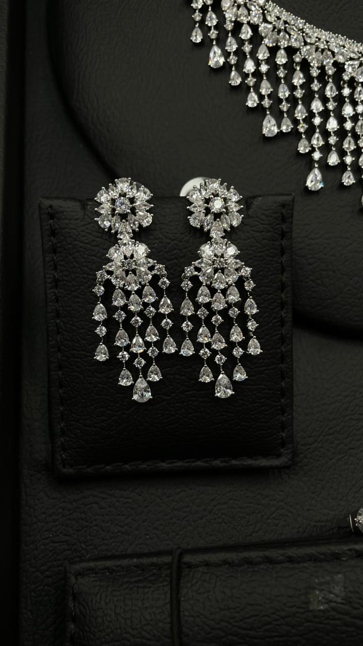 Luxury Rhodium-Plated Zircon Jewelry Set