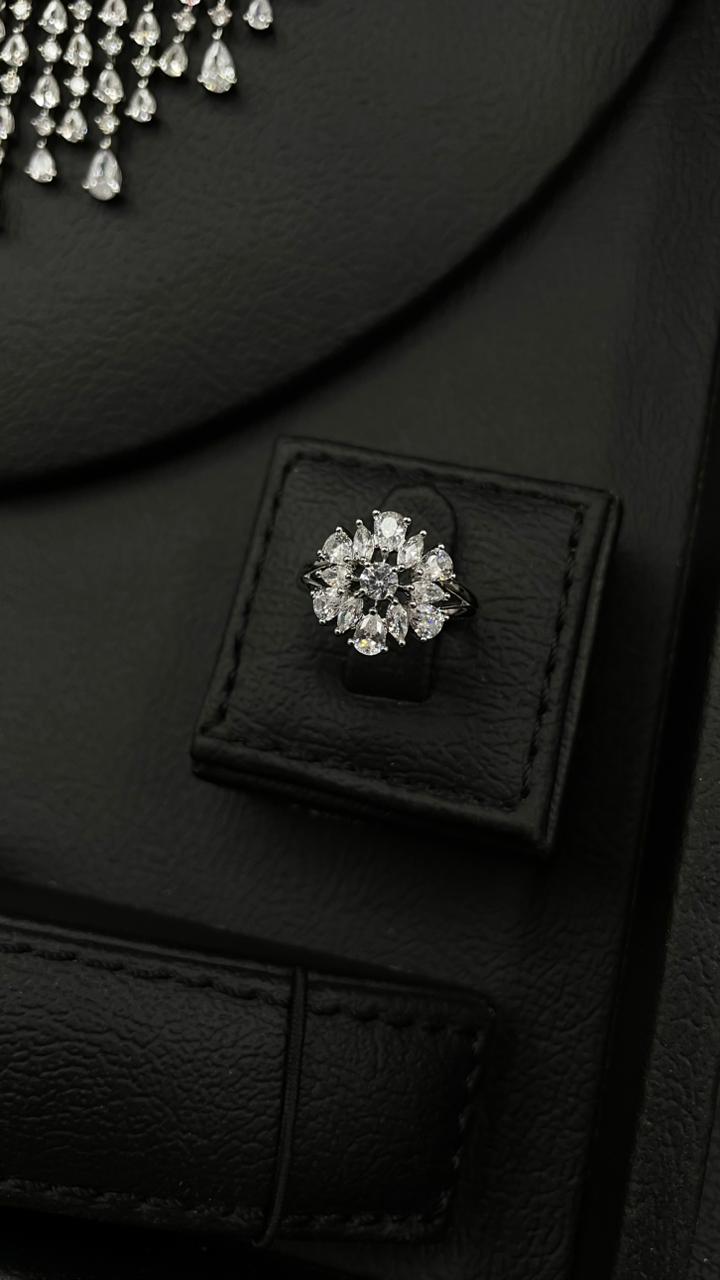 Luxury Rhodium-Plated Zircon Jewelry Set